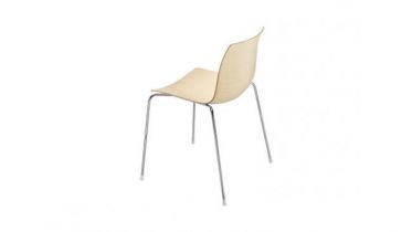 Arper CATIFA 46 stoel met houten zit 0351